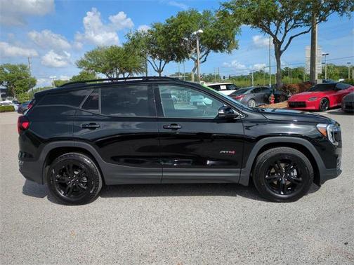 2024 GMC Terrain AWD AT4