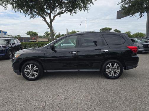 Magnetic Black Pearl 2020 Nissan Pathfinder SV 2WD