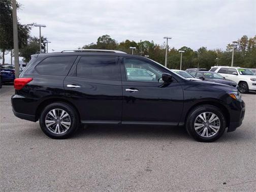 Magnetic Black Pearl 2020 Nissan Pathfinder SV 2WD