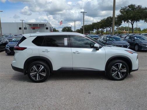 2024 Nissan Rogue SL