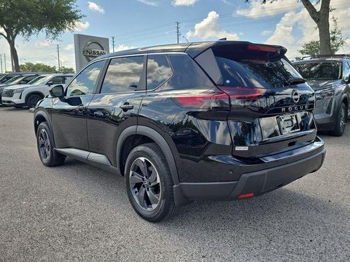 Super Black 2025 Nissan Rogue SV