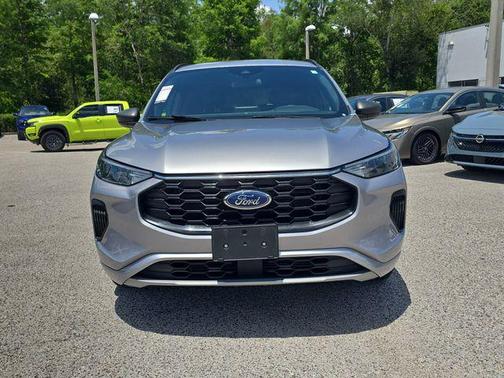 Iconic Silver Metallic 2024 Ford Escape ST-Line