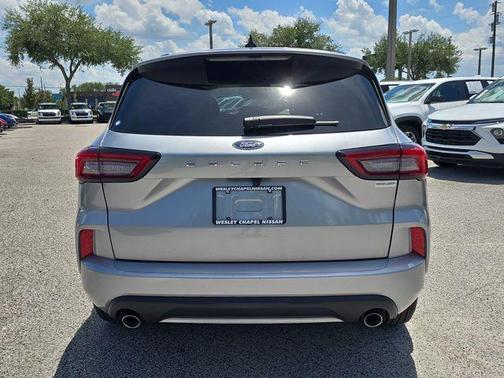 Iconic Silver Metallic 2024 Ford Escape ST-Line