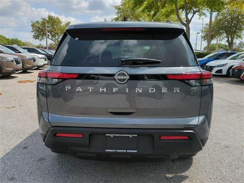 2025 Nissan Pathfinder S FWD