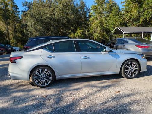 2023 Nissan Altima 2.5 SL