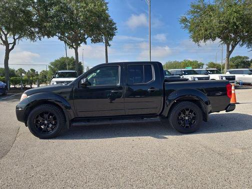 Magnetic Black Pearl 2021 Nissan Frontier SV