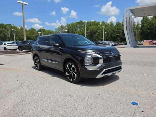 Black Diamond 2022 Mitsubishi Outlander ES
