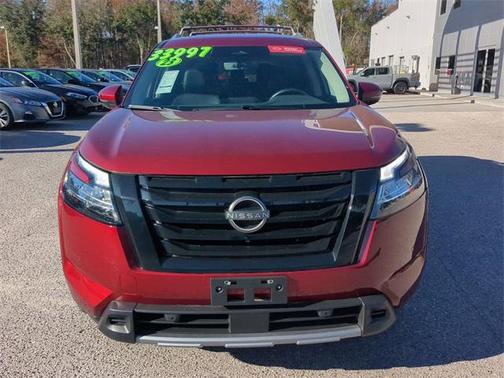 Scarlet Ember Tintcoat 2023 Nissan Pathfinder SL 4WD