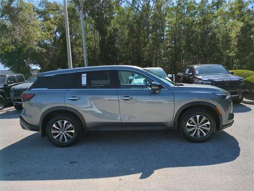 2022 INFINITI QX60 Pure