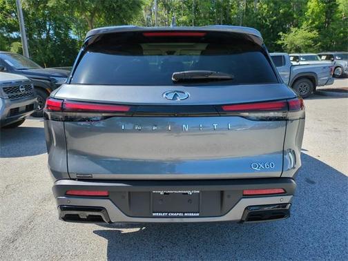 2022 INFINITI QX60 Pure