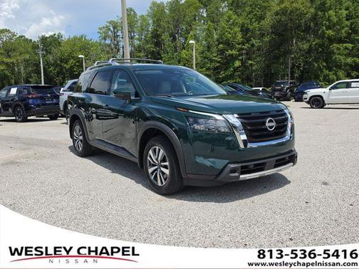 Obsidian Green Pearl 2025 Nissan Pathfinder SL FWD