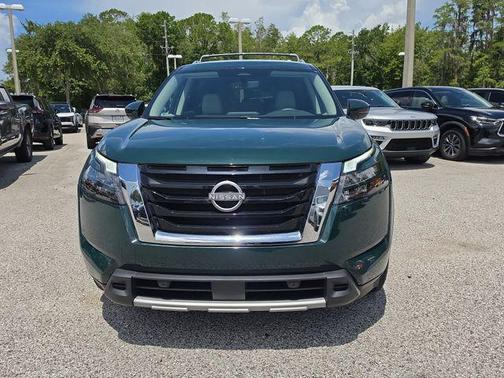 Obsidian Green Pearl 2025 Nissan Pathfinder SL FWD