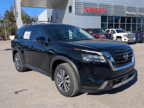 2025 Nissan Pathfinder SL FWD