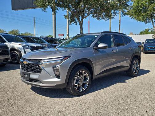Sterling Gray Metallic 2025 Chevrolet Trax LT