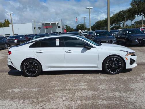 2022 Kia K5 GT-Line