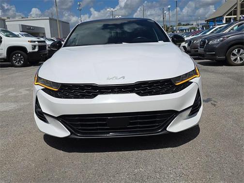 2022 Kia K5 GT-Line