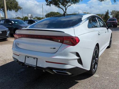 2022 Kia K5 GT-Line