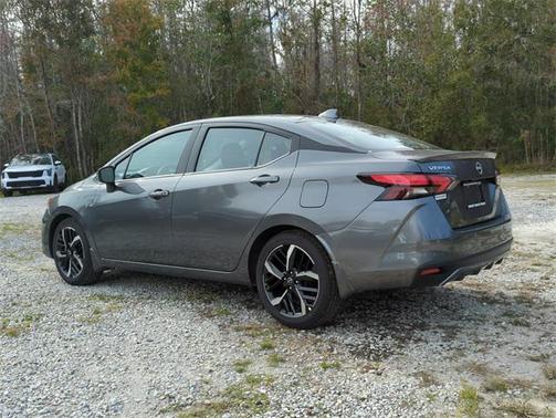 2025 Nissan Versa 1.6 S