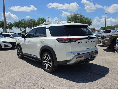 Pearl White Tricoat 2024 Nissan Pathfinder Platinum 4WD