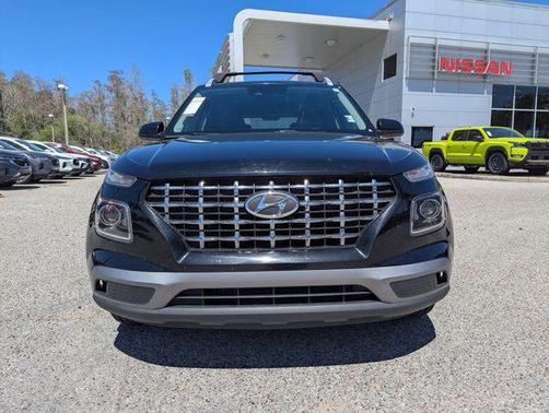 2021 Hyundai VENUE SEL