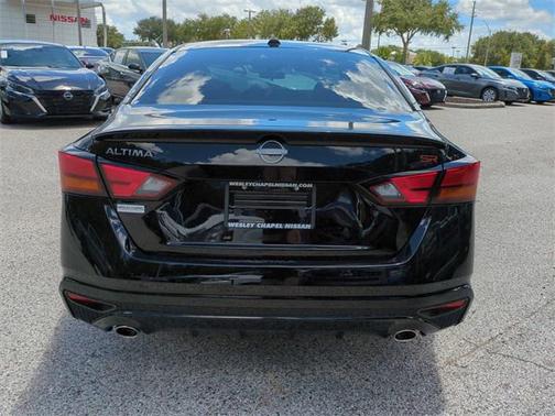 2025 Nissan Altima SR FWD