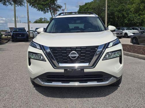 Pearl White Tricoat 2023 Nissan Rogue Platinum