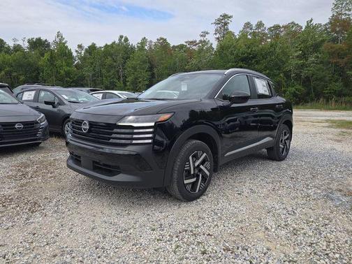 Super Black 2026 Nissan Kicks SV