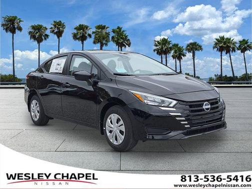 Super Black 2025 Nissan Versa 1.6 S