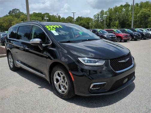 2023 Chrysler Pacifica Limited
