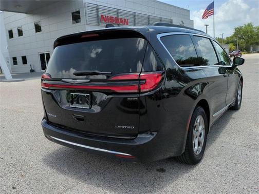 2023 Chrysler Pacifica Limited