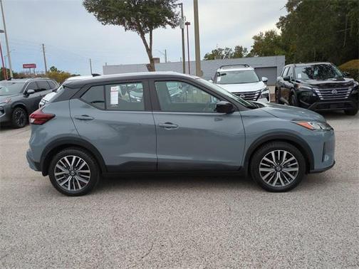 2021 Nissan Kicks SV