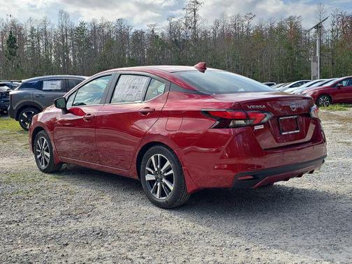2025 Nissan Versa 1.6 SV