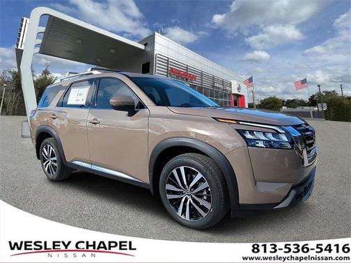 2025 Nissan Pathfinder Platinum FWD