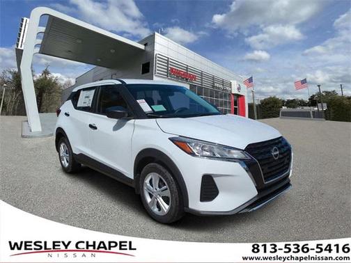 2025 Nissan Kicks S