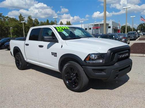 2024 RAM 1500 Classic Warlock Crew Cab 4x4 5'7' Box