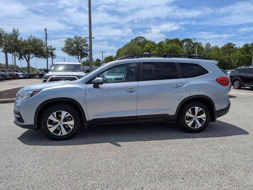 Ice Silver Metallic 2021 Subaru Ascent Premium 8-Passenger