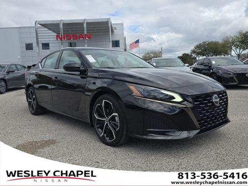 2023 Nissan Altima SR FWD