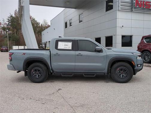 2025 Nissan Frontier PRO-X