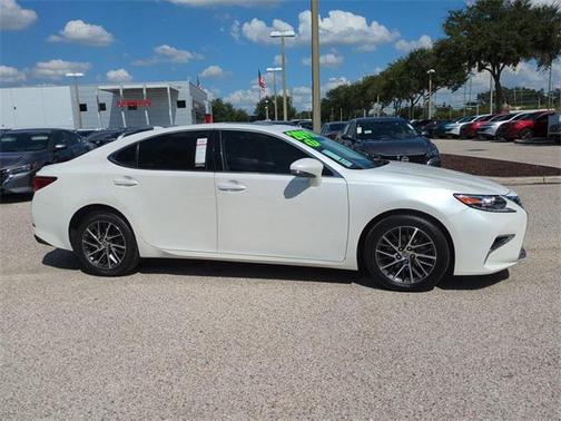 2017 Lexus ES 350 Base