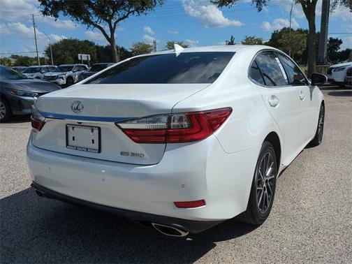 2017 Lexus ES 350 Base