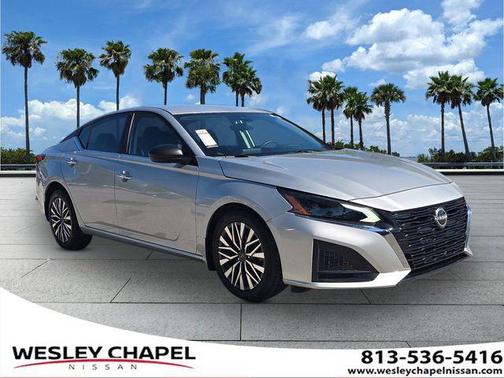 Brilliant Silver Metallic 2024 Nissan Altima 2.5 SV