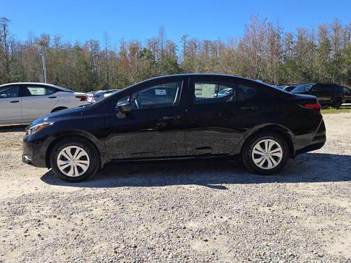 Super Black 2025 Nissan Versa 1.6 S