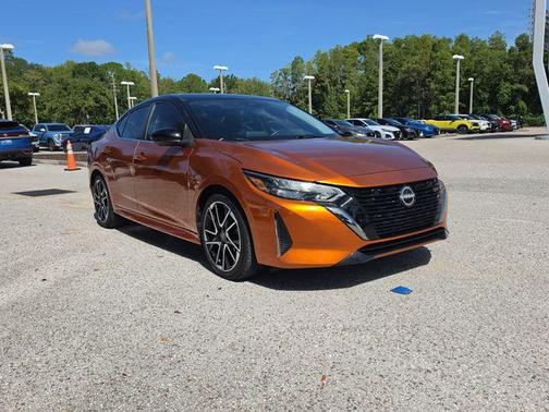 Monarch Orange Metallic/Super Black 2025 Nissan Sentra SR