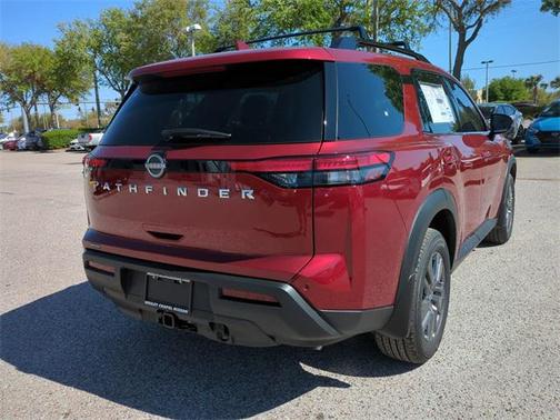 2025 Nissan Pathfinder SV FWD