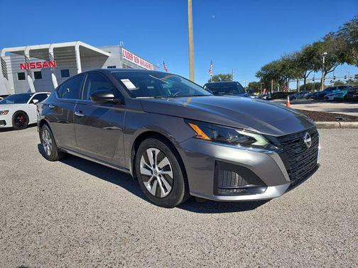 2025 Nissan Altima S FWD