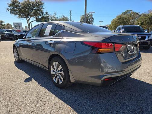 2025 Nissan Altima S FWD