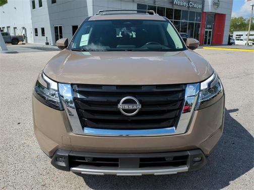 2023 Nissan Pathfinder Platinum FWD