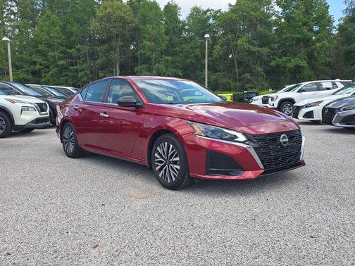 Scarlet Ember 2024 Nissan Altima 2.5 SV