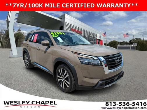 2024 Nissan Pathfinder Platinum FWD