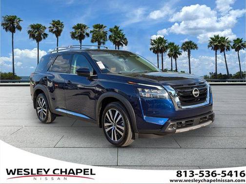 2024 Nissan Pathfinder Platinum FWD